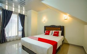 Capital O 90643 Suri Guest House Syariah